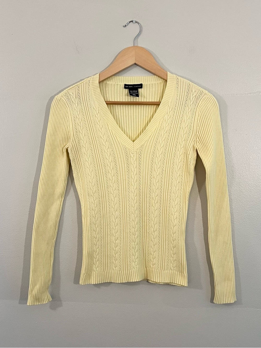 Y2K New York & Company ribbed yellow cable knit sweater 2000’s preppy office